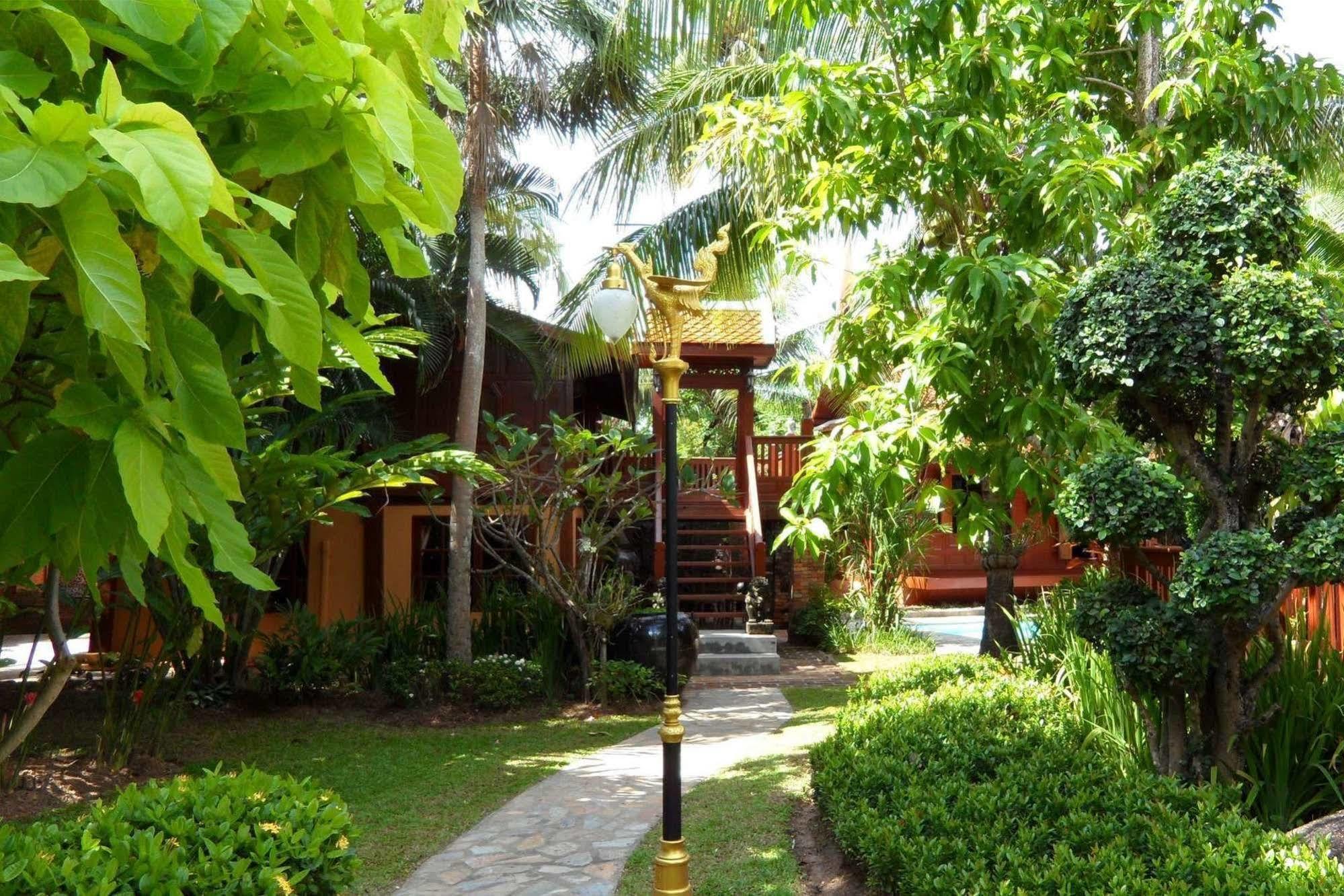 Hotel Baan Sang Pathum Rawai Esterno foto
