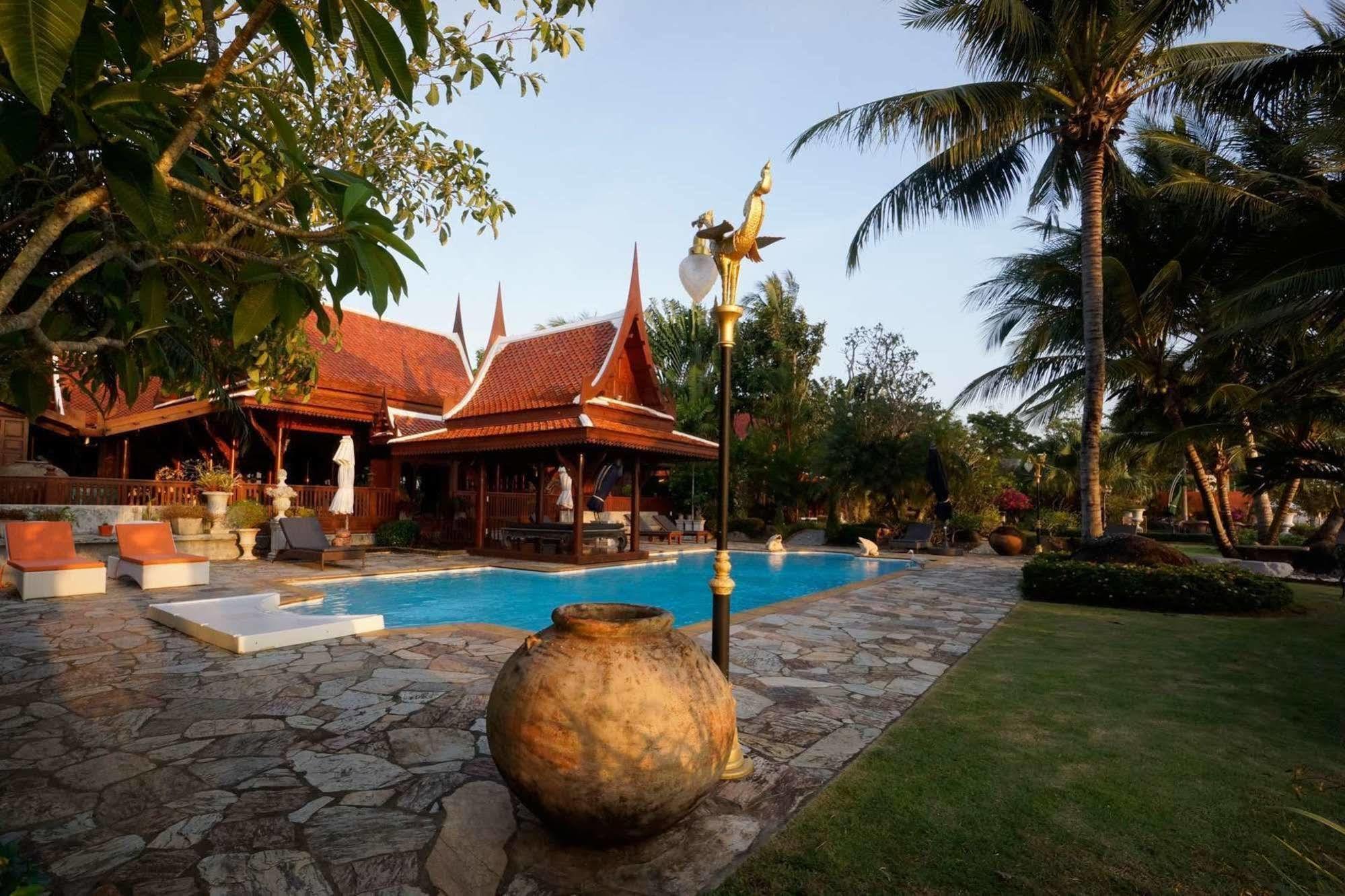 Hotel Baan Sang Pathum Rawai Esterno foto