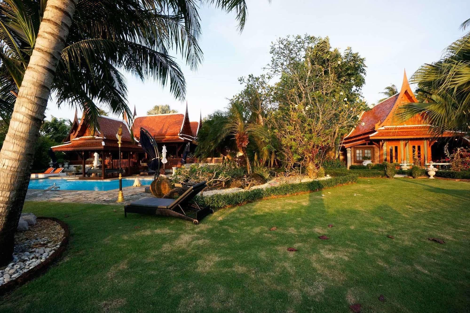 Hotel Baan Sang Pathum Rawai Esterno foto